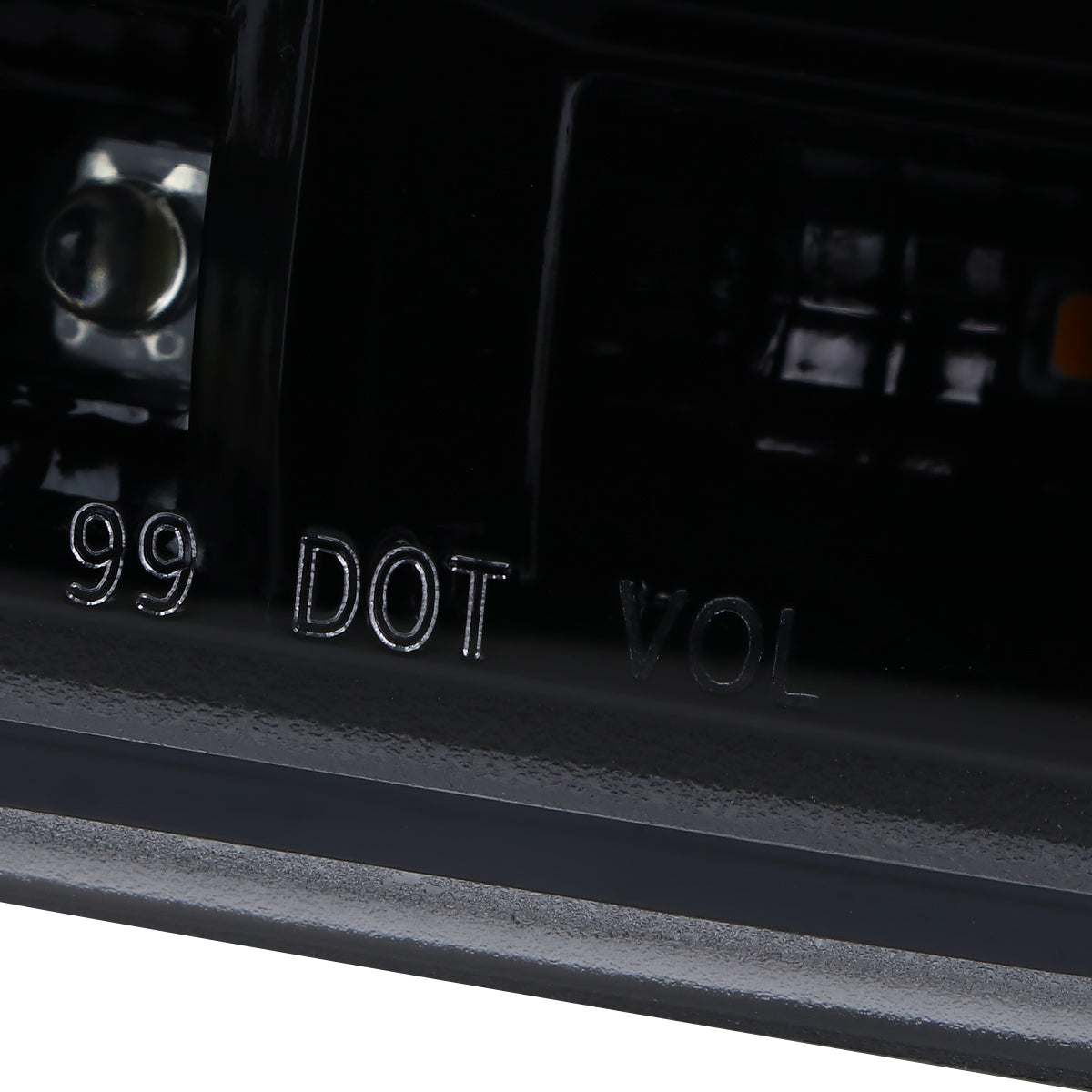 1999-2007 GMC Sierra/Yukon/Yukon XL Bumper Lights w/ Sequential Turn Signal Lights (Glossy Black Housing/Smoked Lens)