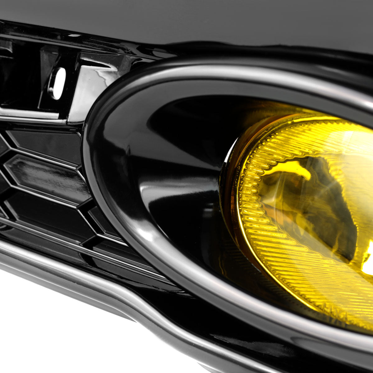 2013-2015 Honda Civic Sedan H11 Fog Lights Kit (Chrome Housing/Yellow Lens)