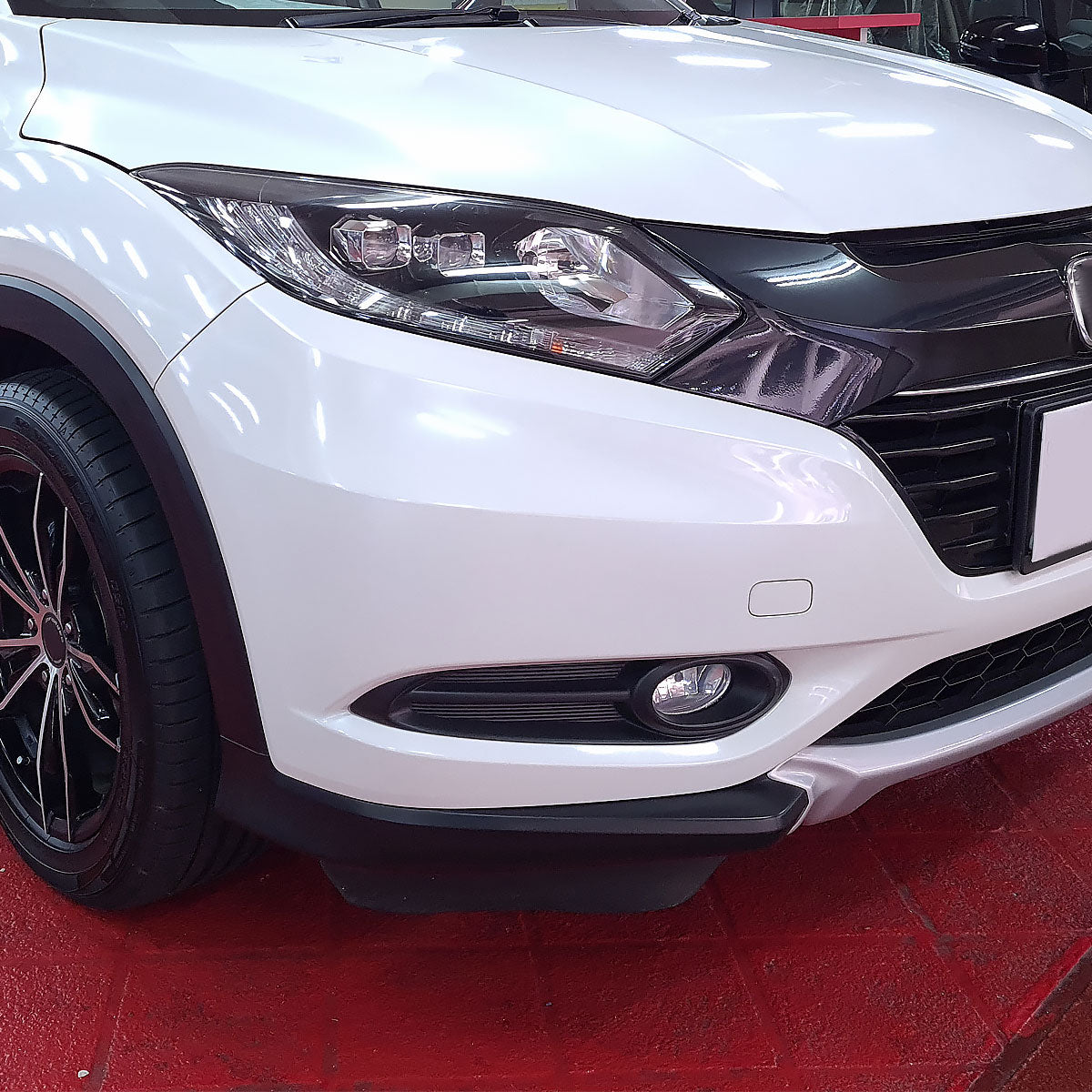 2016-2018 Honda HR-V/Vezel H8 Fog Lights Kit w/ Switch & Wiring Harness (Chrome Housing/Clear Lens)