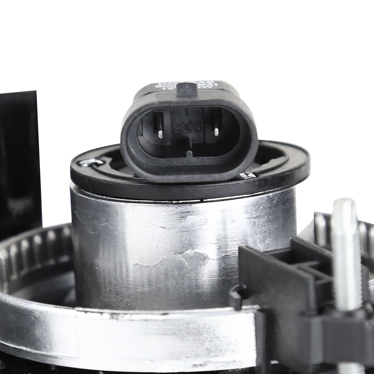 2011-2014 Volkswagen Jetta Sedan 9006 Fog Lights Kit w/ Switch & Wiring Harness (Chrome Housing/Clear Lens)