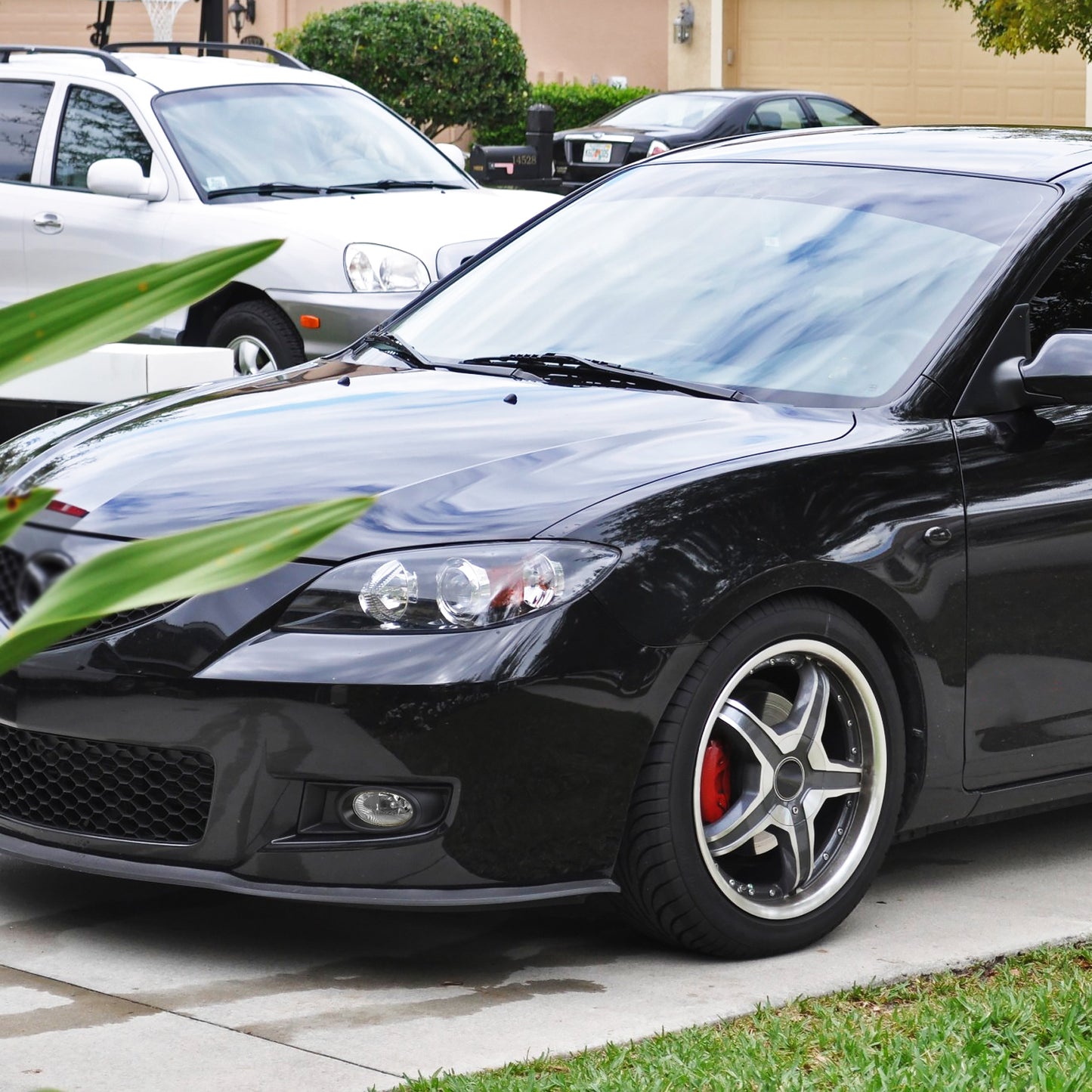 2007-2009 Mazda 3 Sedan H11 Fog Lights Kit (Chrome Housing/Clear Lens)