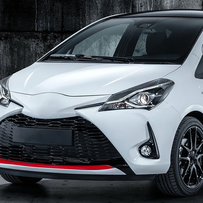 2018-2019 Toyota Yaris Hatchback H16 Fog Lights Kit (Chrome Housing/Clear Lens)