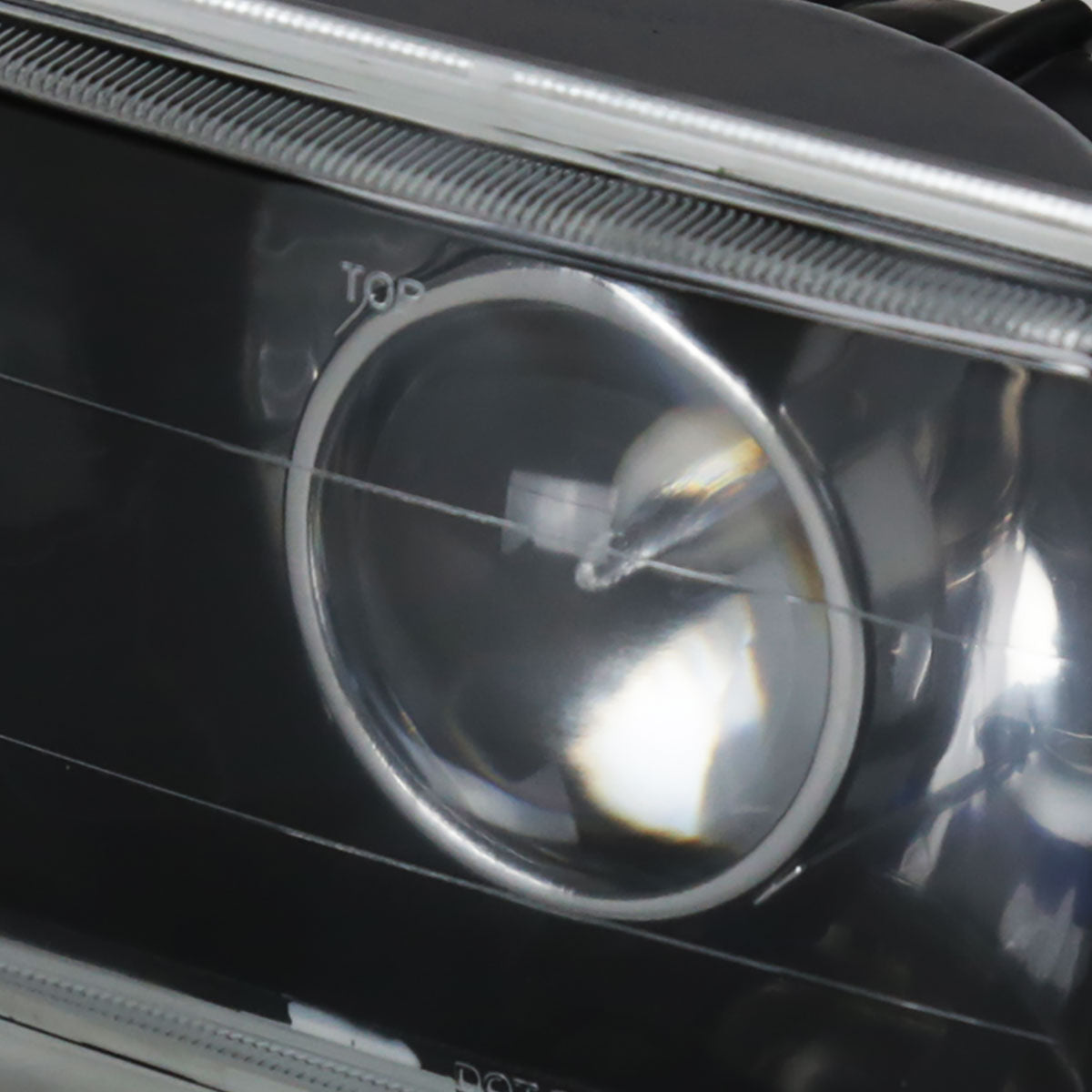Universal 4"x6" H4 Projector Headlights (Matte Black Housing/Glass Lens)
