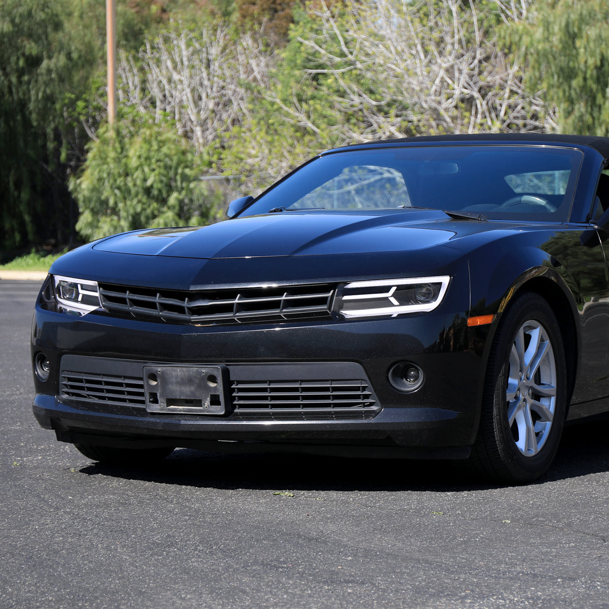 2014-2015 Chevrolet Camaro LED Strip Projector Headlights w/ Sequential Turn Signal Lights (Matte Black Housing/Clear Lens)