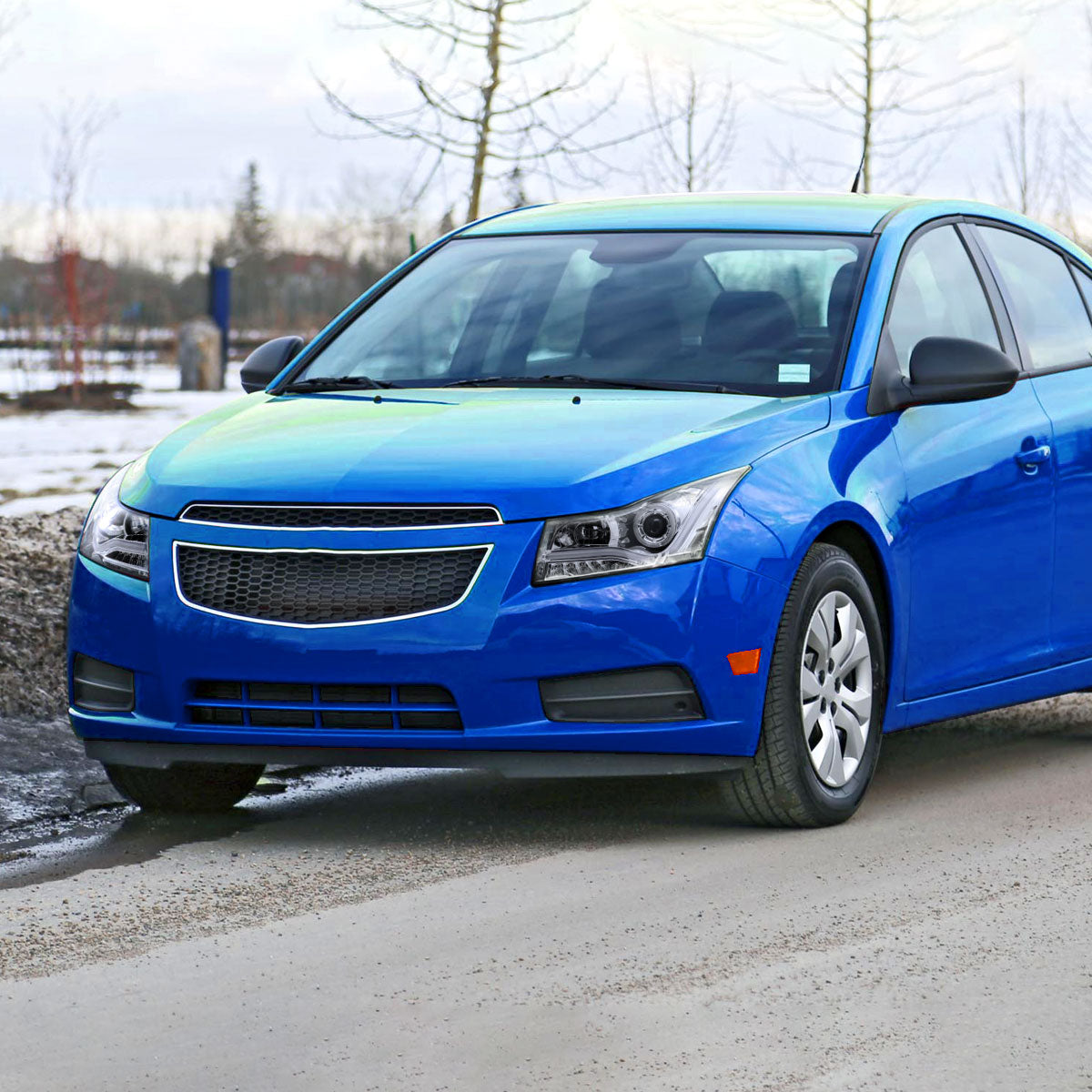 2011-2015 Chevrolet Cruze / 2016 Cruze Limited Halo Projector Headlights w/ LED Light Bar & LED Turn Signal Lights (Chrome Housing/Clear Lens)