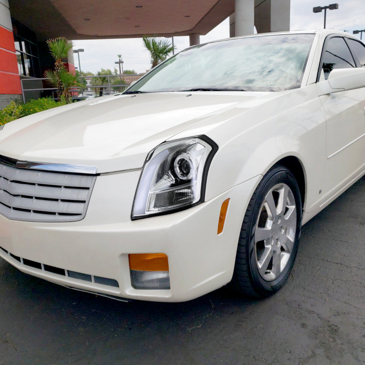 2003-2007 Cadillac CTS Halo Switchback Sequential LED Turn Signal Projector Headlights (Chrome Housing/Clear Lens)