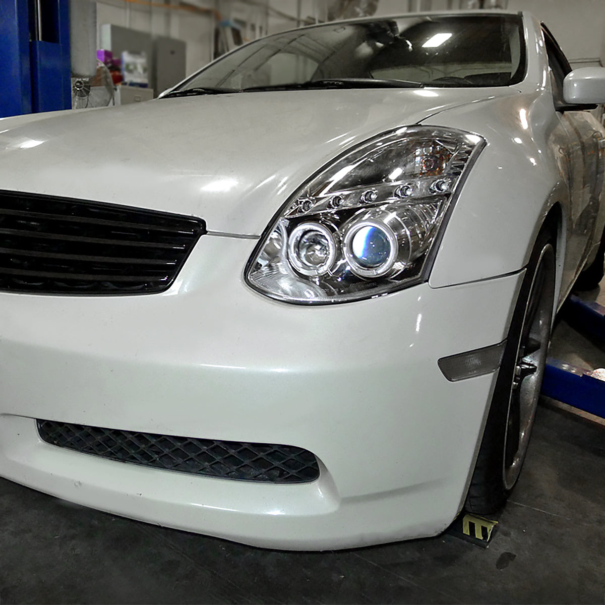 2003-2007 Infiniti G35 Coupe Dual Halo Projector Headlights (Chrome Housing / Clear Lens)