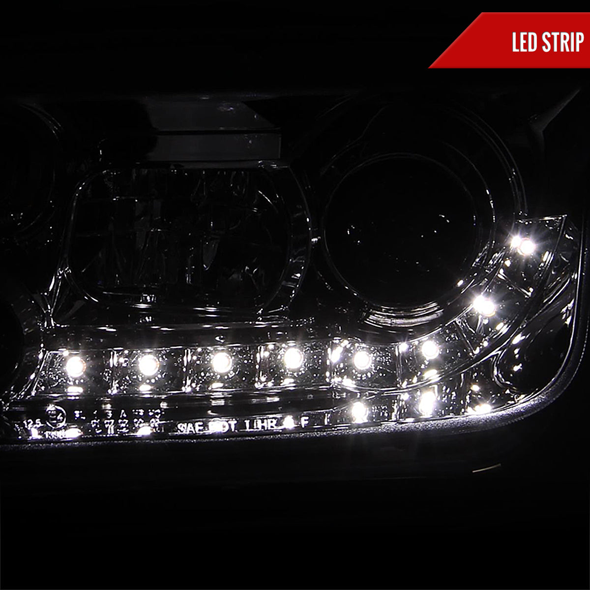 1999-2004 Volkswagen Jetta/Bora Projector Headlights w/ R8 Style LED Light Strip (Chrome Housing/Clear Lens)