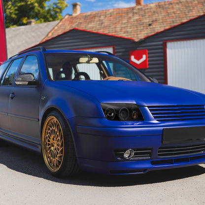 1999-2005 Volkswagen Jetta/Bora Mk4 Dual Halo Projector Headlights w/ LED Light Strip (Black Housing/Smoked Lens)