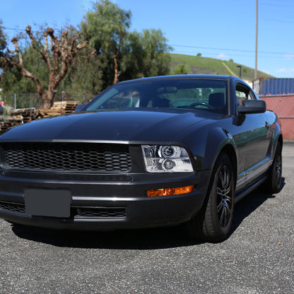 2005-2009 Ford Mustang Halo Projector Headlights w/ LED Light Strip (Chrome Housing/Clear Lens)