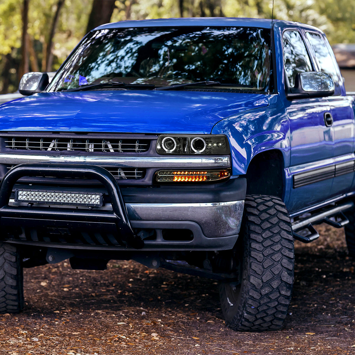 1999-2002 Chevrolet Silverado/ 2000-2006 Tahoe Suburban Dual Halo Projector Headlights (Chrome Housing/Smoked Lens)