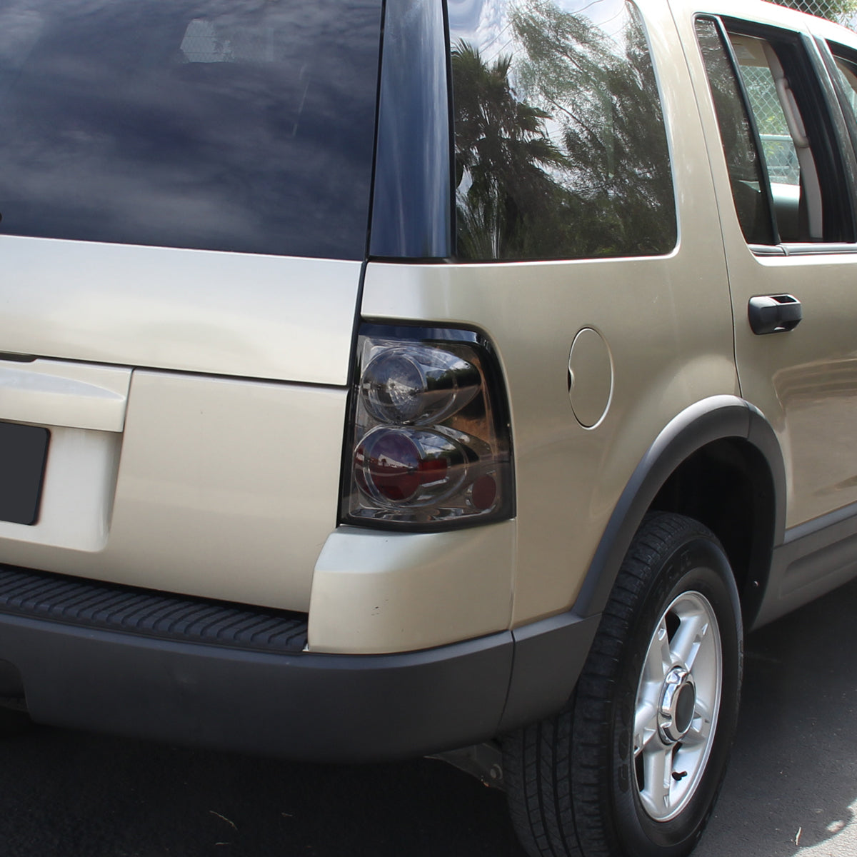 2002-2005 Ford Explorer Tail Lights (Chrome Housing/Smoked Lens)