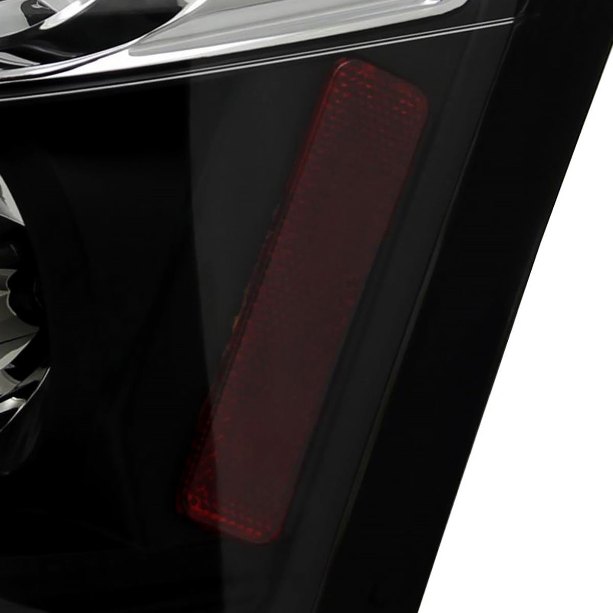 2005-2008 Dodge Magnum Tail Lights (Matte Black Housing/Clear Lens)