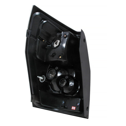 2005-2008 Dodge Magnum Tail Lights (Matte Black Housing/Clear Lens)