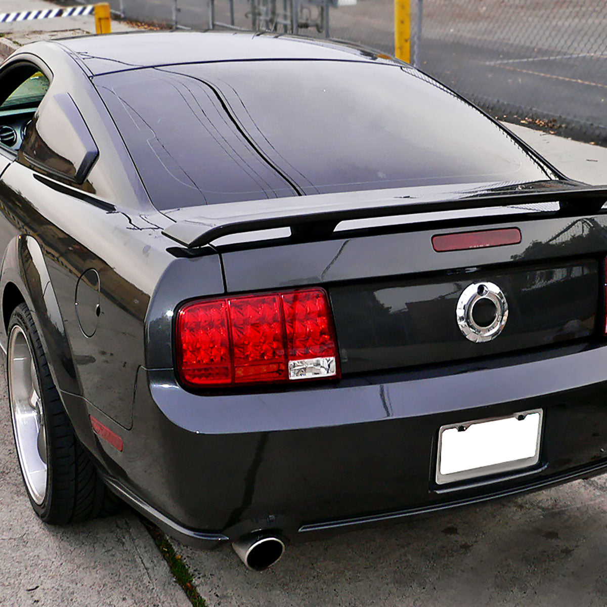 2005-2009 Ford Mustang Sequential LED Tail Lights (Chrome Housing/Red Lens)