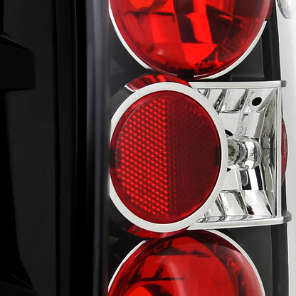 1996-2004 Nissan Pathfinder/ Infiniti QX4 Tail Lights (Matte Black Housing/Clear Lens)