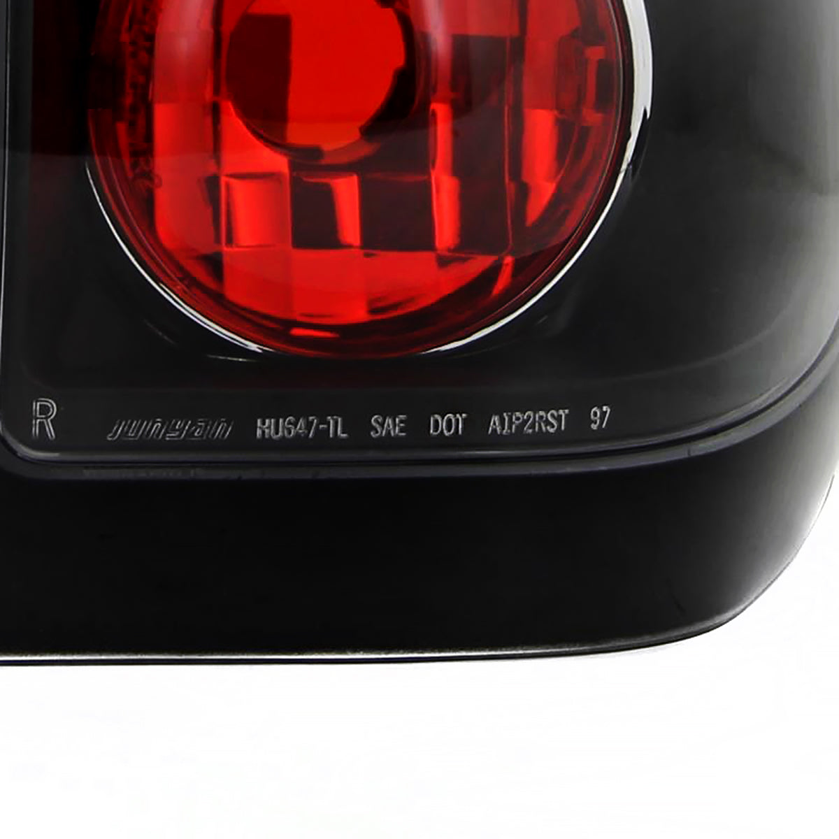 1996-2004 Nissan Pathfinder/ Infiniti QX4 Tail Lights (Matte Black Housing/Clear Lens)