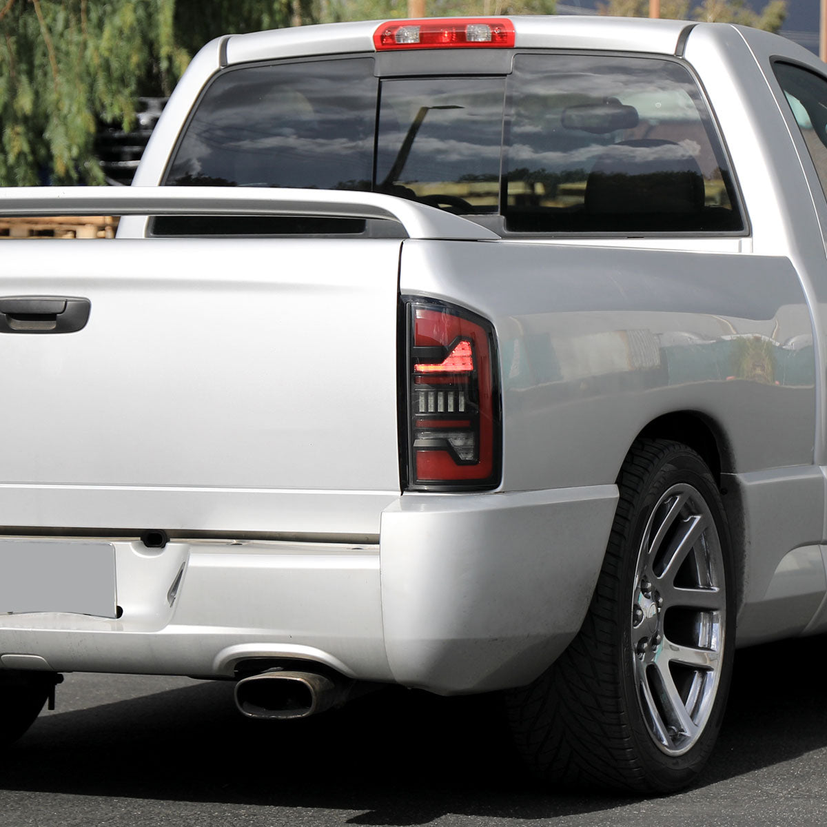 2002-2006 Dodge RAM 1500/2500/3500 Red LED Bar Tail Lights (Matte Black Housing/Clear Lens)