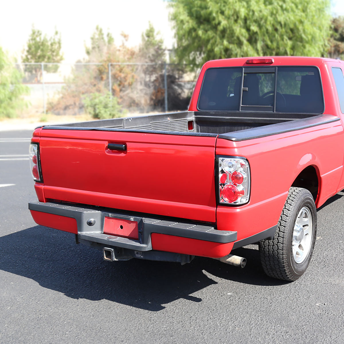 2001-2005 Ford Ranger Tail Lights (Chrome Housing/Clear Lens)