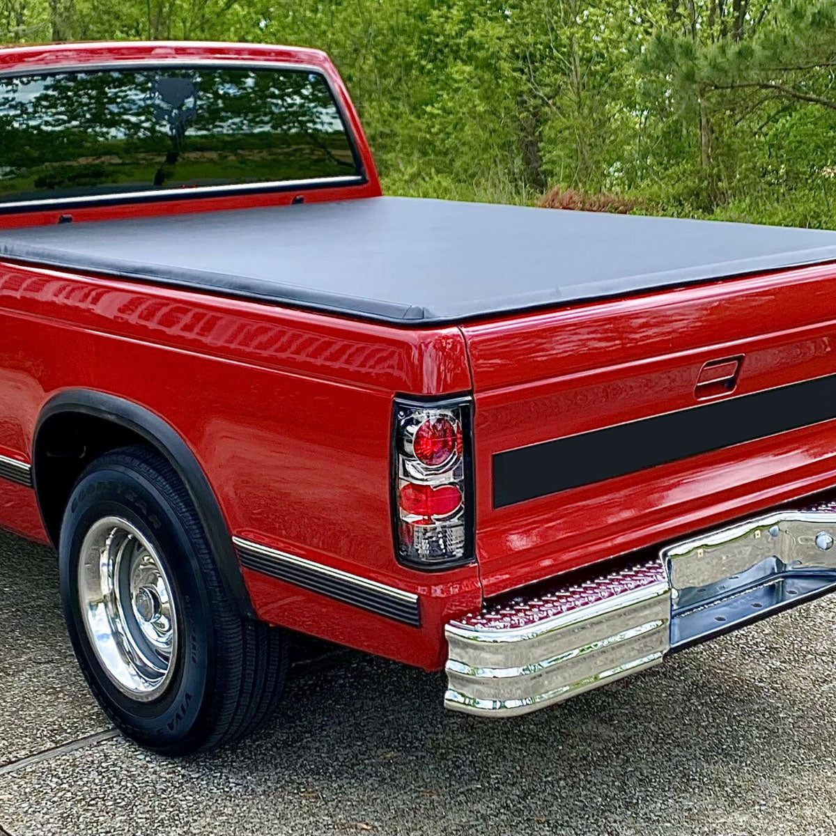 1982-1994 Chevrolet S10/Blazer GMC S15/Sonoma Tail Lights (Chrome Housing/Clear Lens)