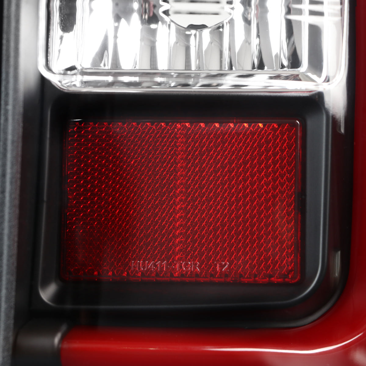 2014-2018 GMC Sierra 1500/2500HD/3500HD Red Bar LED Tail Lights (Black Housing/Clear Lens)