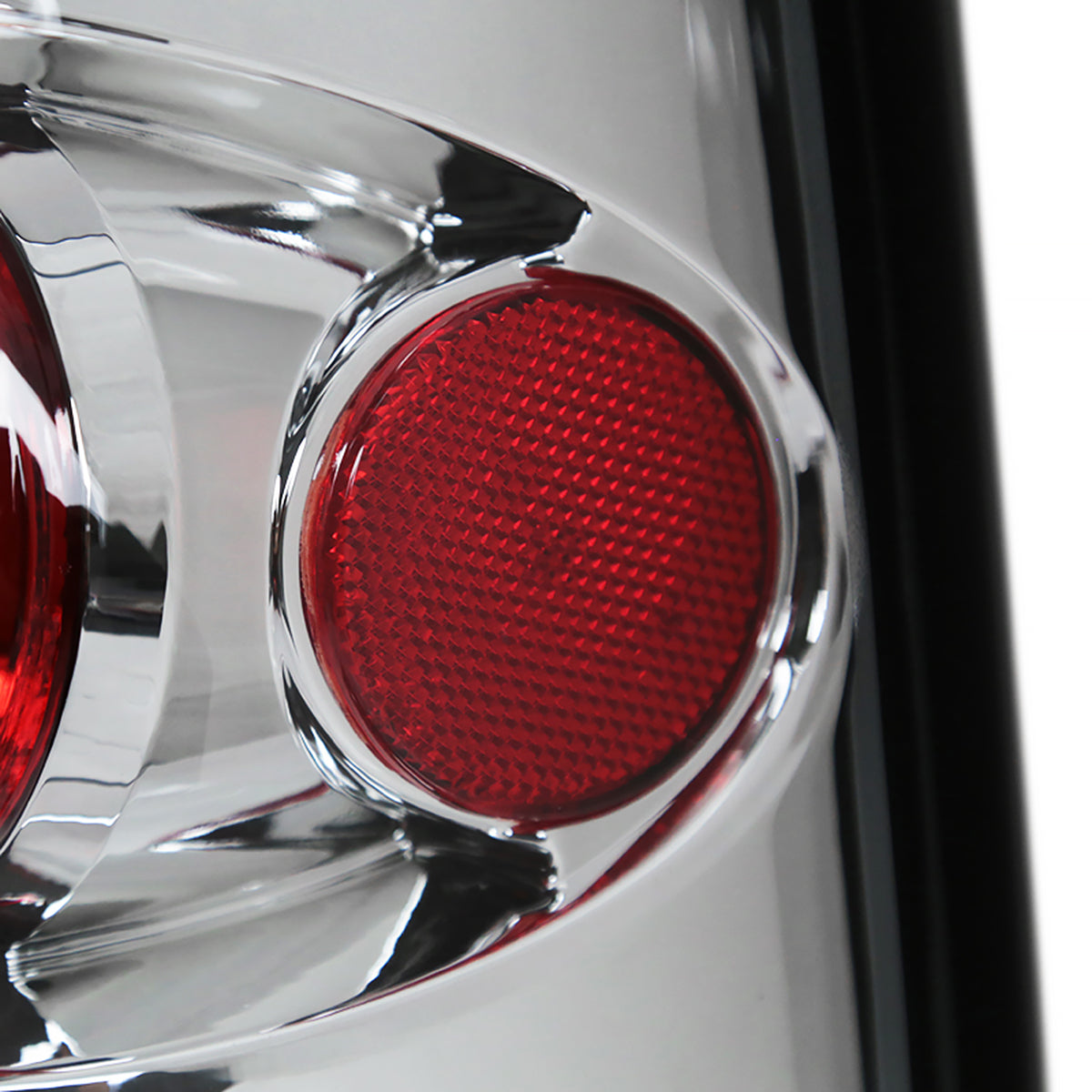 2003-2006 Chevrolet Silverado Tail Lights (Chrome Housing/Clear Lens)