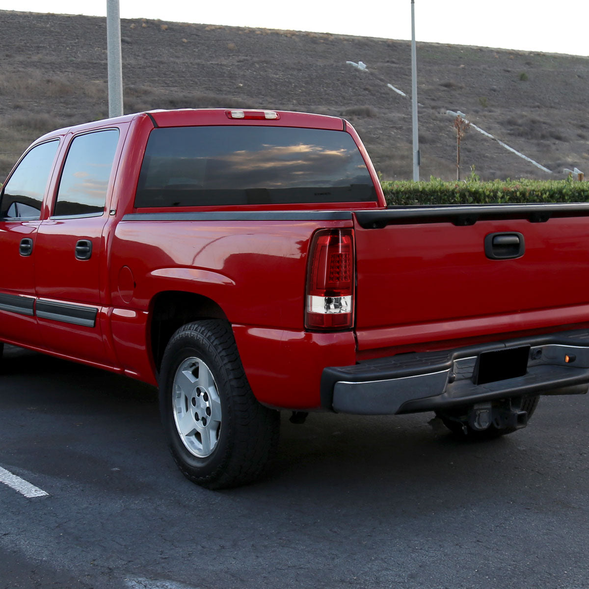 2003-2006 Chevrolet Silverado LED Tail Lights - G2 (Chrome Housing/Red Clear Lens)