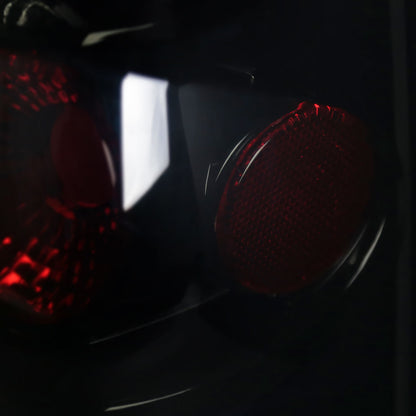 1999-2002 Chevrolet Silverado/ 1999-2006 GMC Sierra Tail Lights (Glossy Black Housing/Smoked Lens)