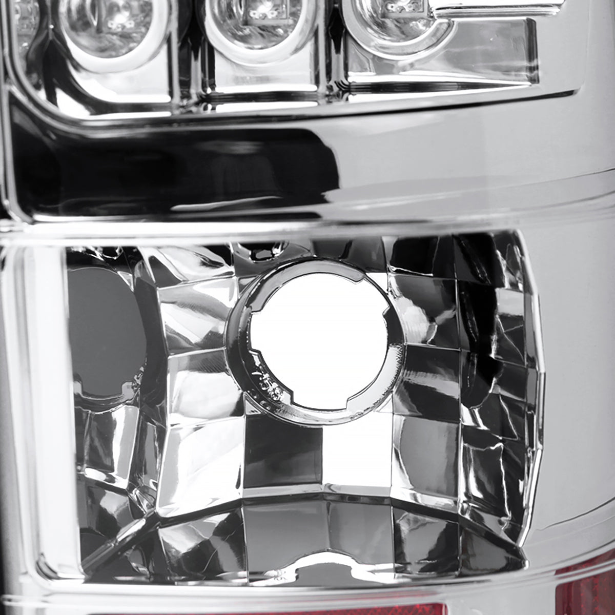 1999-2002 Chevrolet Silverado/ 1999-2006 GMC Sierra LED Tail Lights (Chrome Housing/Clear Lens)