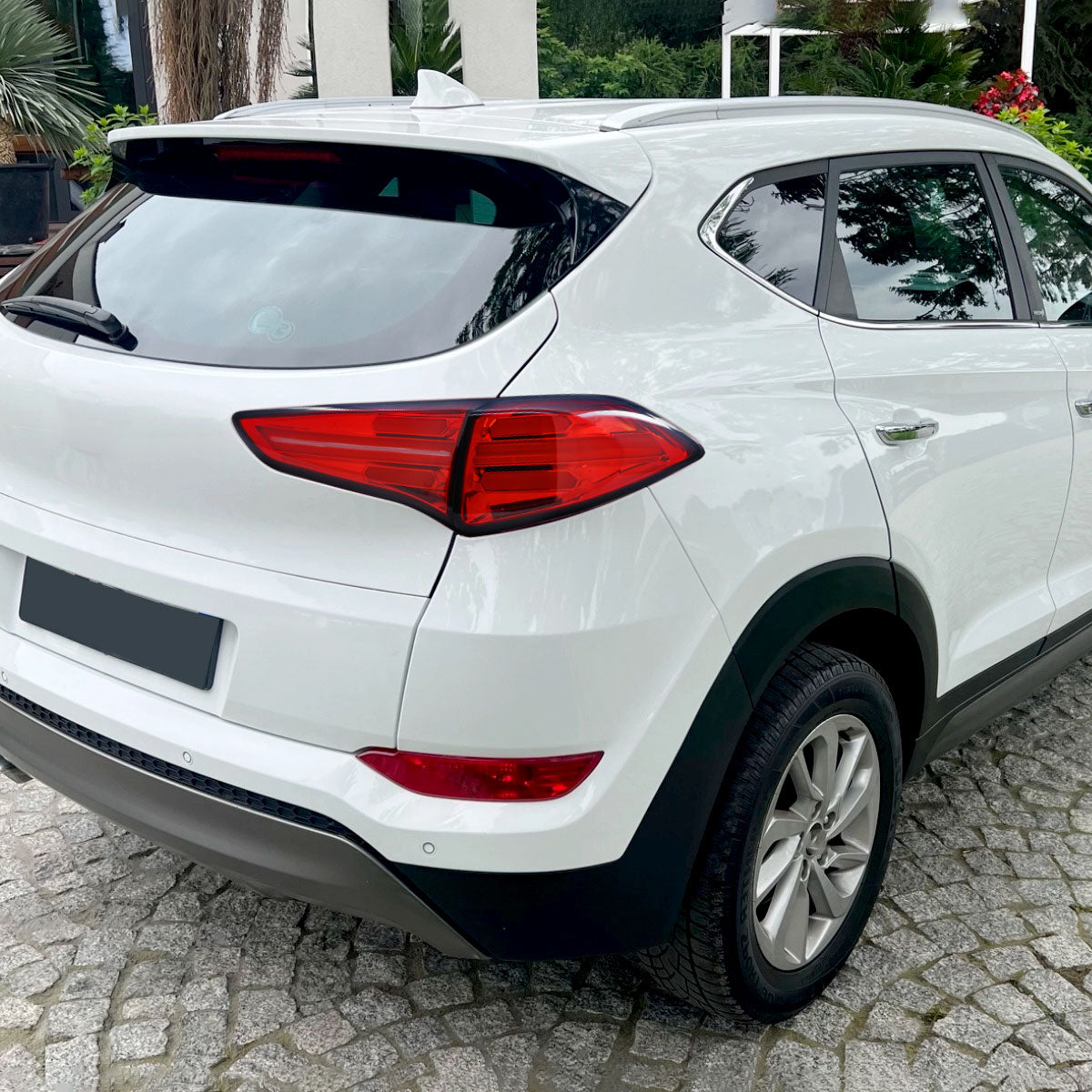 2016-2018 Hyundai Tucson LED Bar Tail Lights(Chrome Housing/Red Lens)