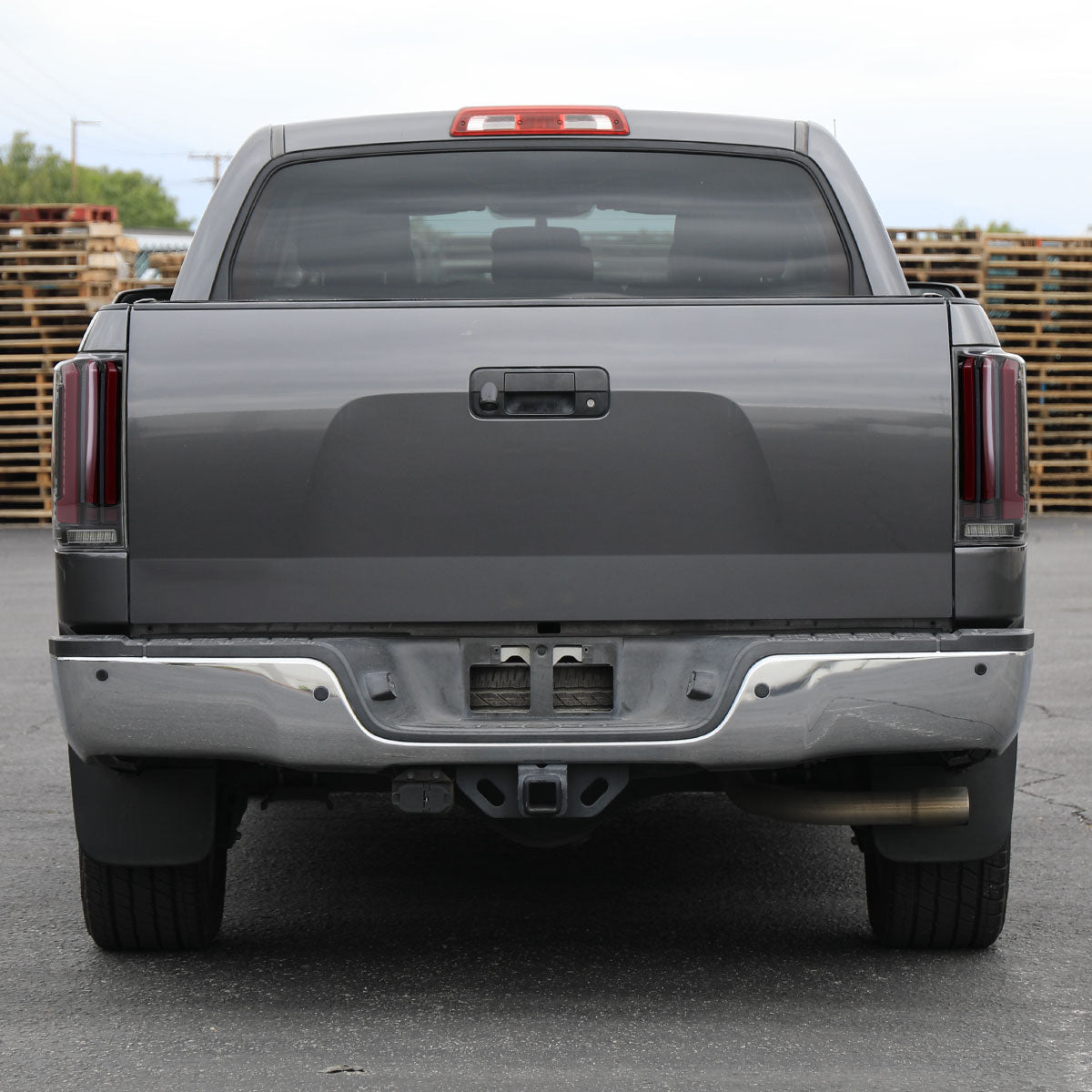 2007-2013 Toyota Tundra Sequential Red LED Bar Tail Lights (Glossy Black Housing/Clear Lens)