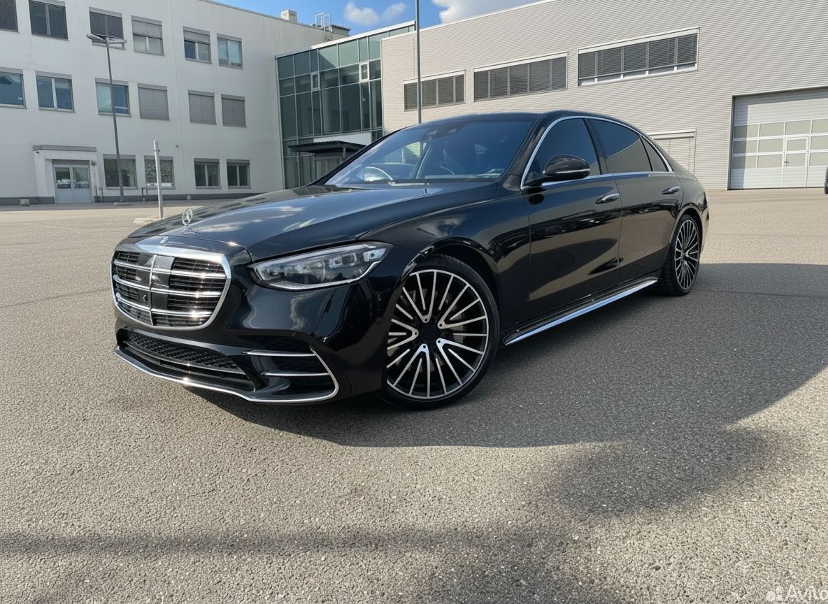 MB15 18x8.5 5x112 +35 66.6 Black Machined Face