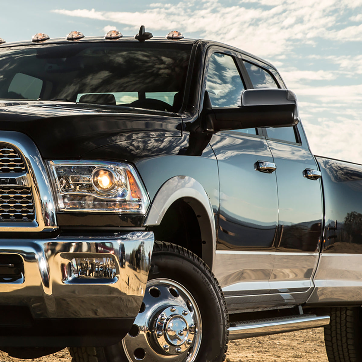 2013-2017 Dodge RAM 1500/2500/3500 Power Adjustable, Auto-Fold, Heated, & Manual Extendable Chrome Towing Mirrors w/ LED Turn Signal & Puddle Lights