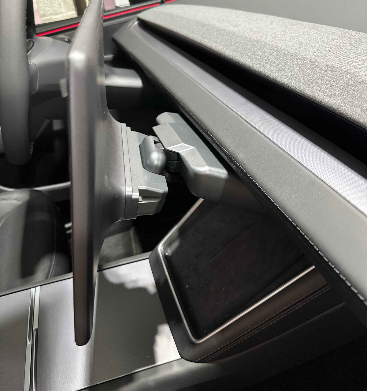 Screen Swivel (Gen 4) | Tesla Model 3 Highland & Model Y Juniper