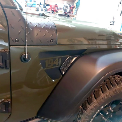 Jeep Wrangler JL & Gladiator JT Side Fender Vent “1941” Decal – Precut Black PVC Sticker (2018–2024)