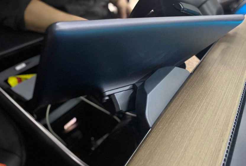 Screen Swivel (Gen 3) | Tesla Model 3 & Model Y