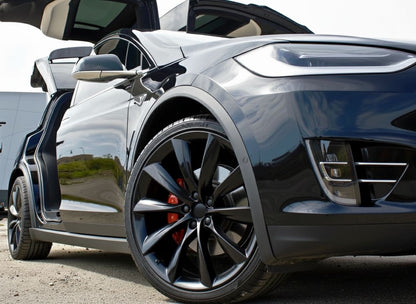 TS1 19x8.5 5x120 +35 64.1 Gloss Black
