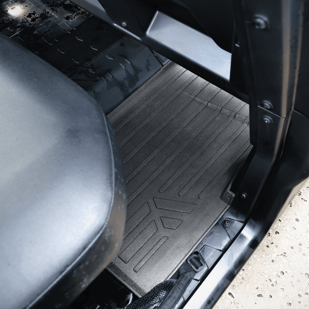 SMARTLINER OUTDOORS™ Rugged Rubber Floor Liners For 2016-2026 Can-Am Defender (6 Seater)