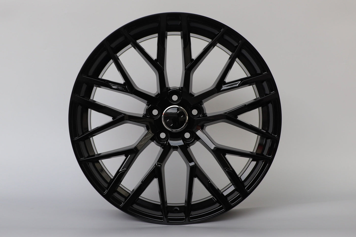 20" R8 Style Wheels