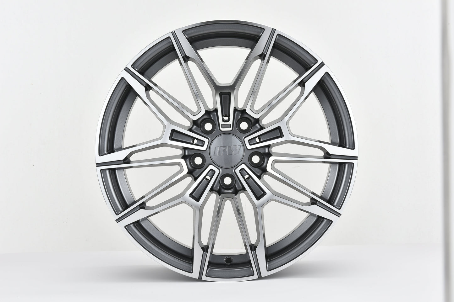 18" W714 Staggered Wheels fits BMW 5x120 3 Series 4 Series 5 Series 7 Series