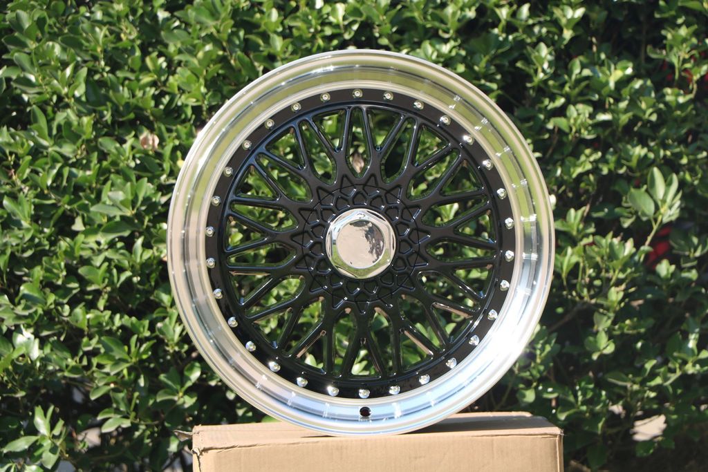 18" BBS RS Style Wheels