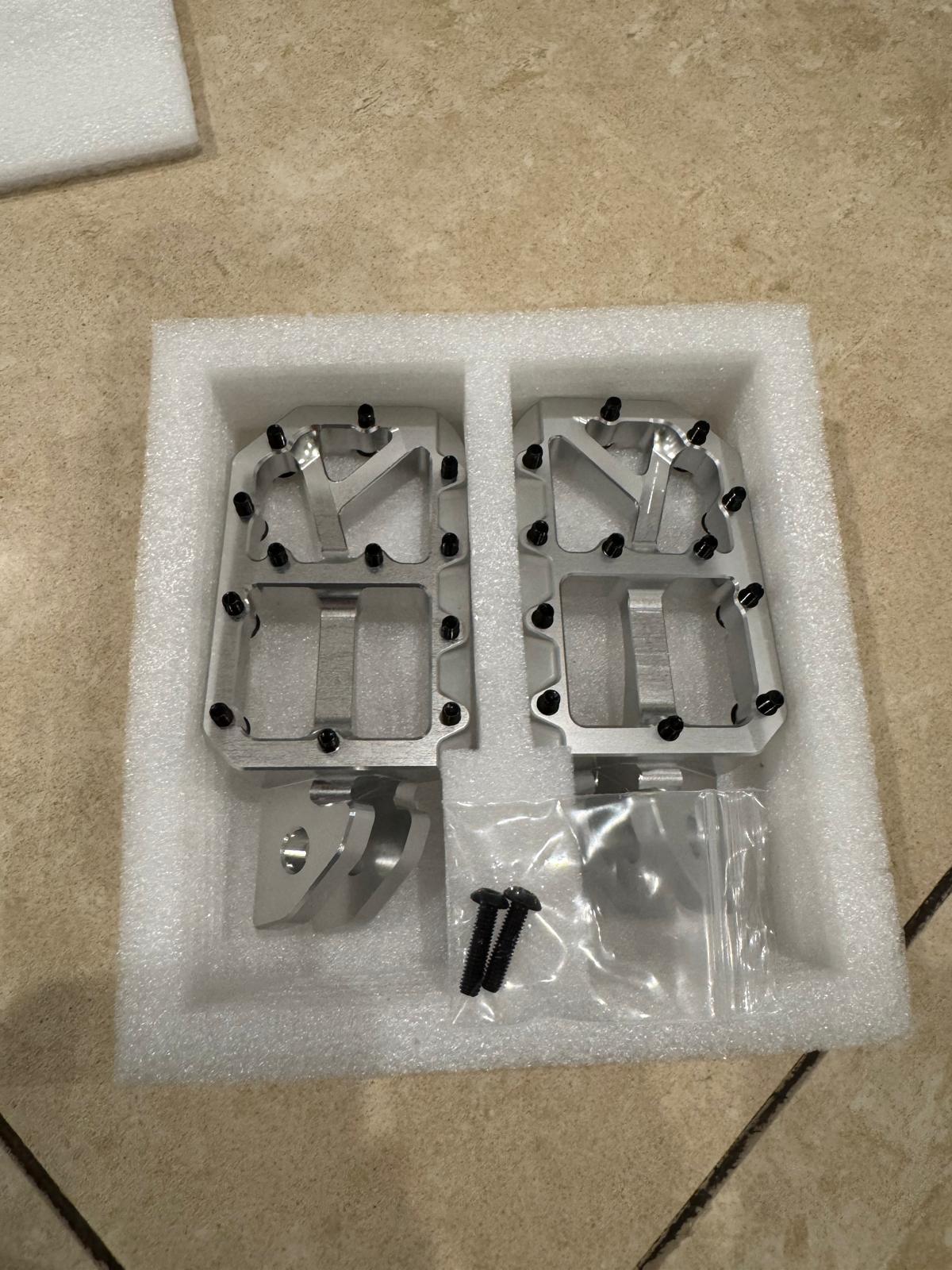 Sliver Foot Pegs
