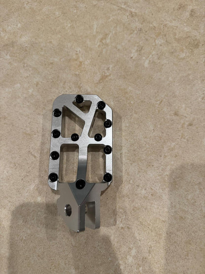 Sliver Foot Pegs