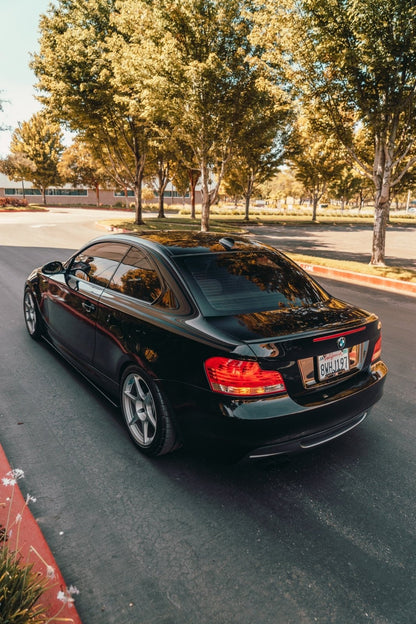 BMW 128i / 135i (2007-2013) E82 Carbon Fiber Side Skirt Extensions