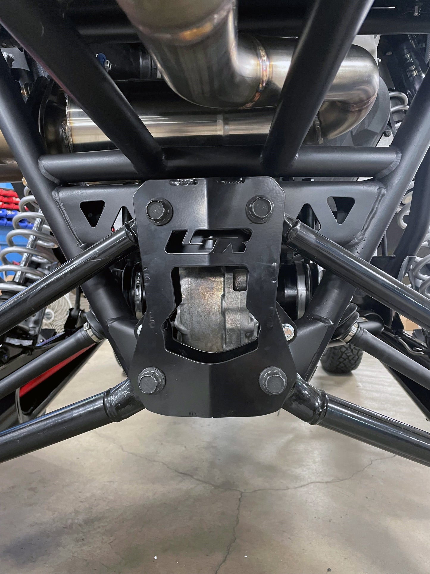 Polaris PRO R / Turbo R Boxed Radius Rod Plate
