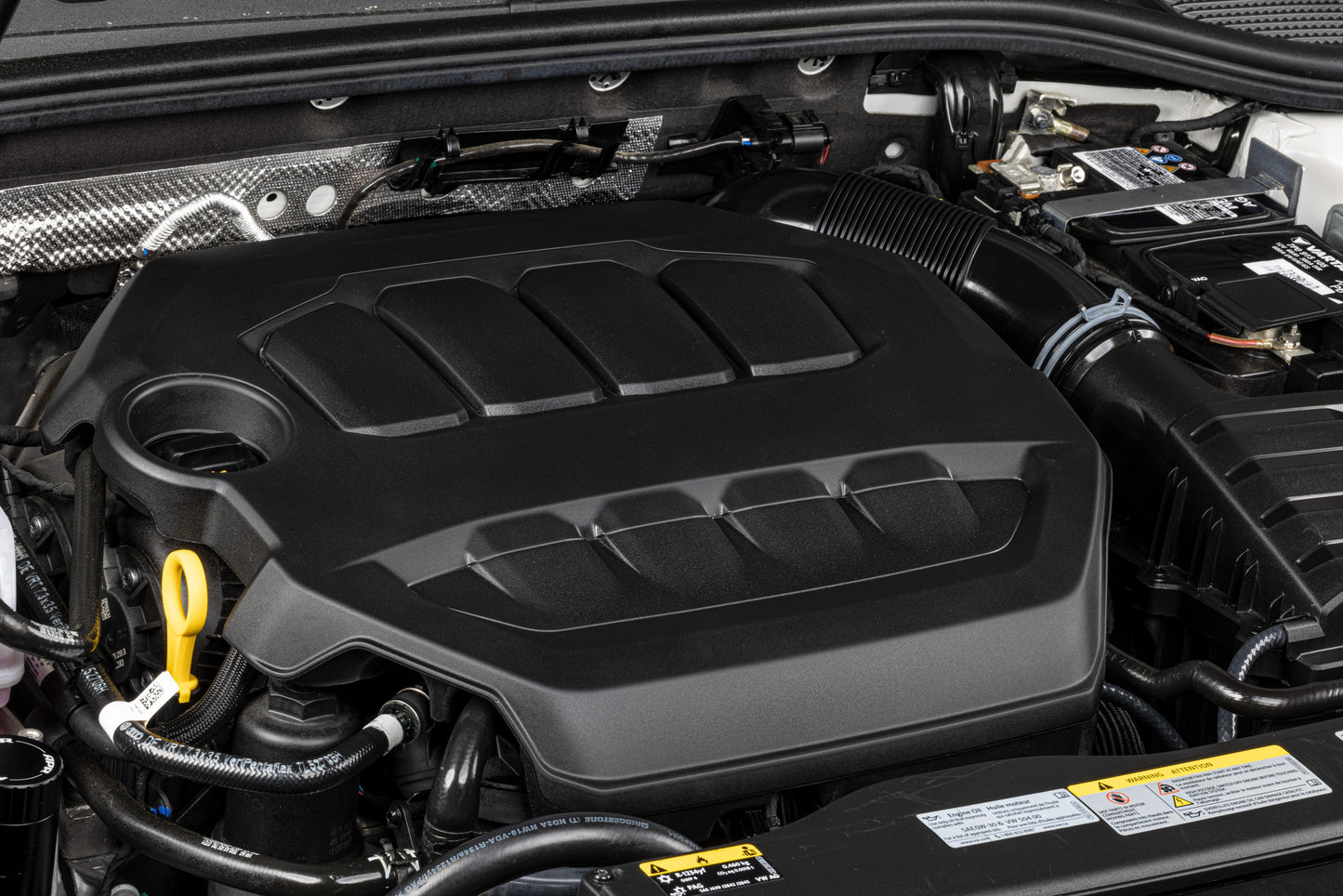 APR Engine Cover - 2.0T EA888.4 - Carbon Fiber