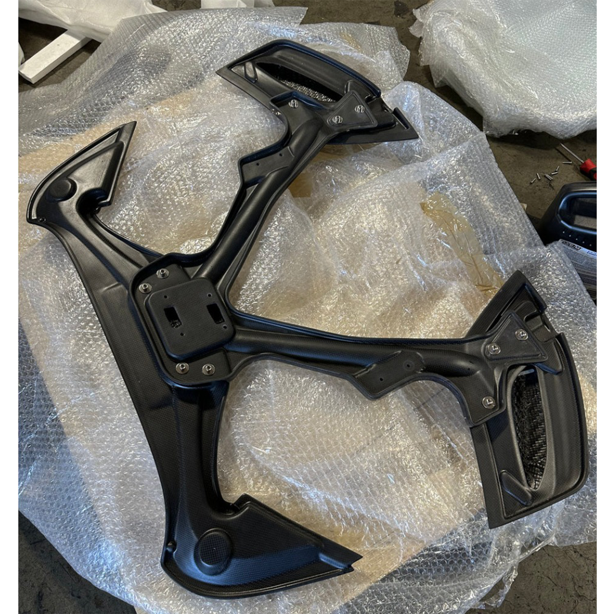 Carbon Fiber Rear Engine Bonnet Cover Window for Ferrari 488 Spyder