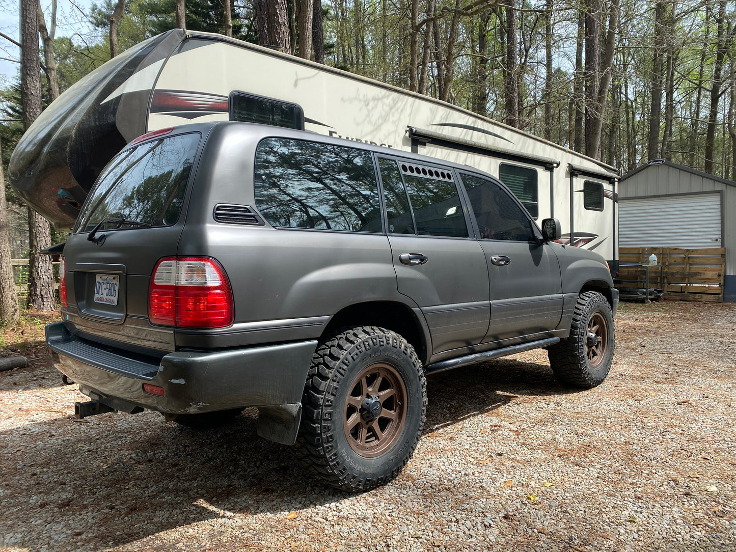Toyota LC100/Lexus LX470 Window Vents