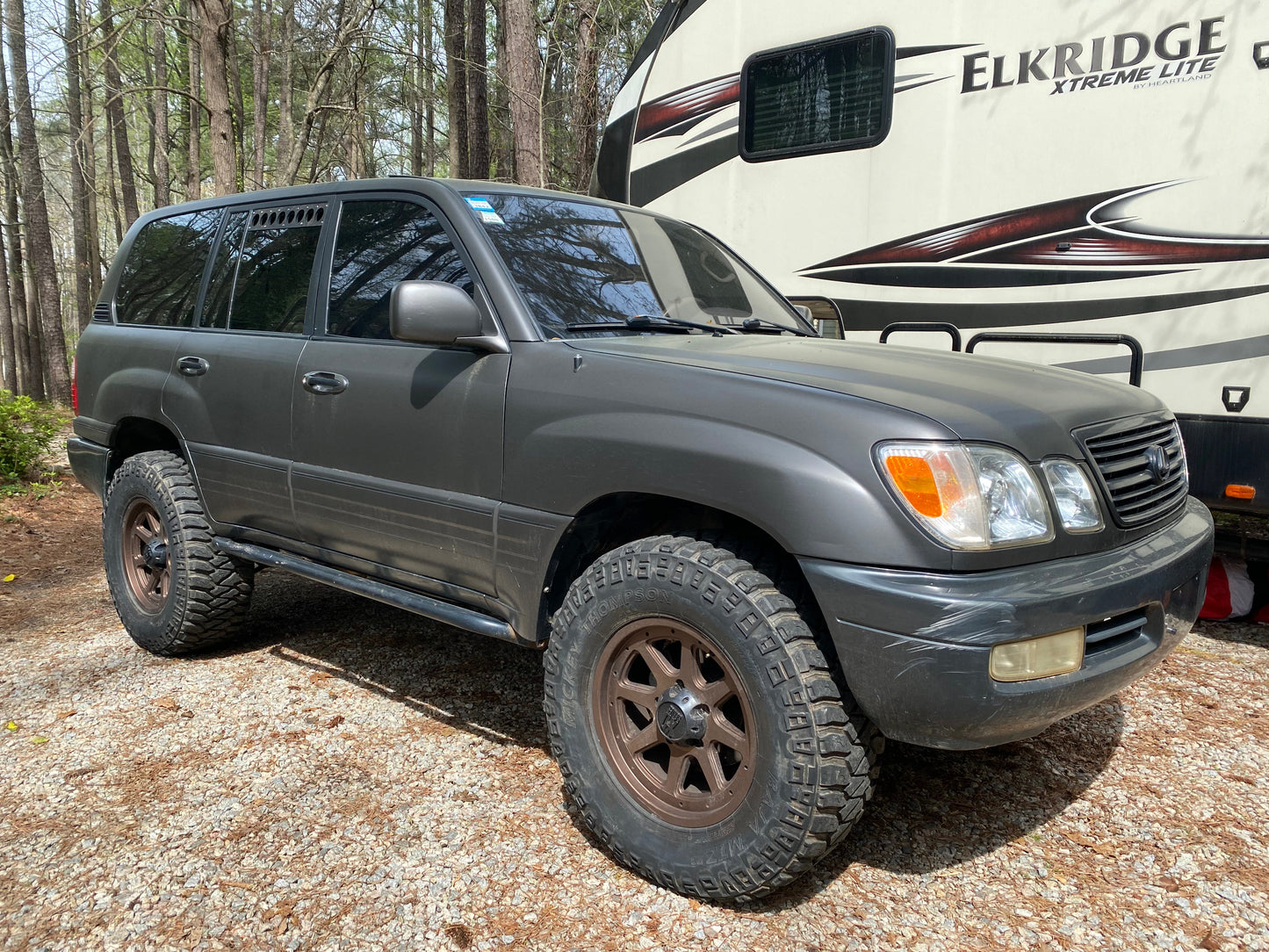 Toyota LC100/Lexus LX470 Window Vents