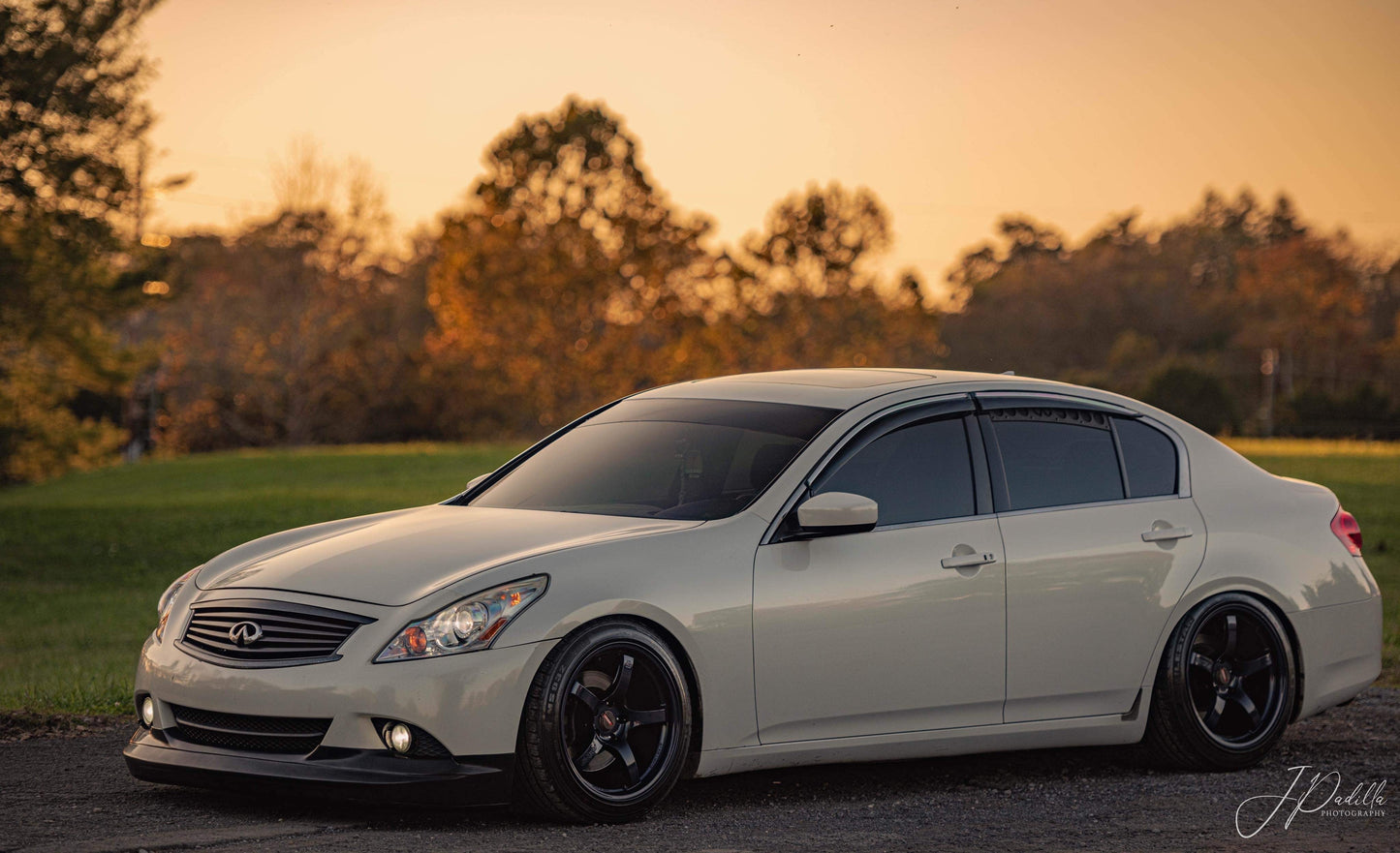 G35 Sedan window vents (1st Gen)